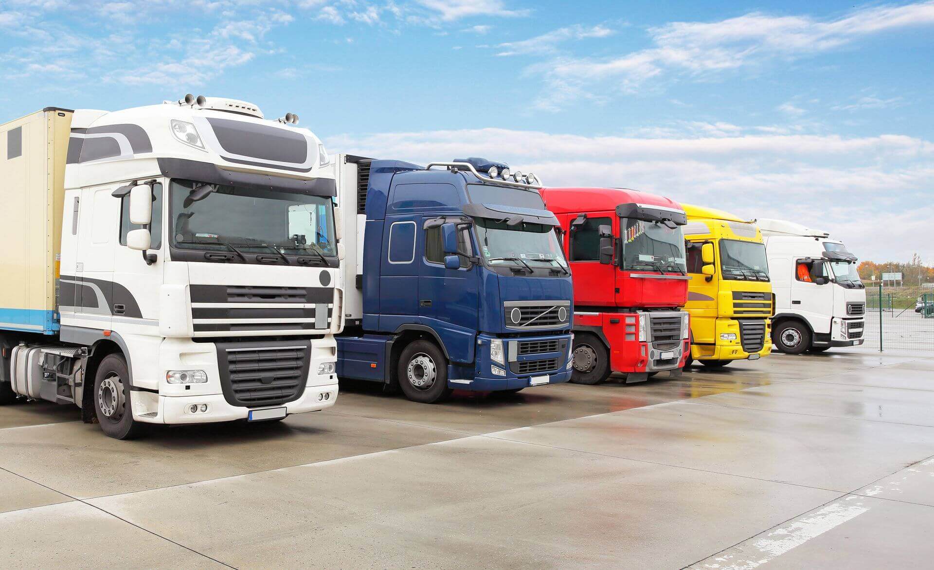 qualitaet-und-service-bei-carcompany-in-schwechat LKW für Autoglas-Service bei Carcompany