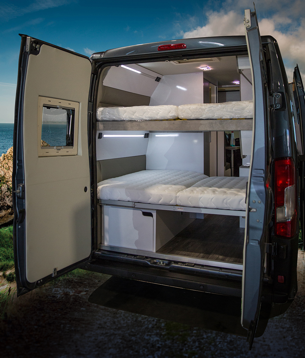 Robeta Helios Family Camper bei Carcompany